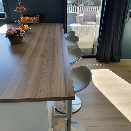 Spacious And Kid Friendly With Garden *